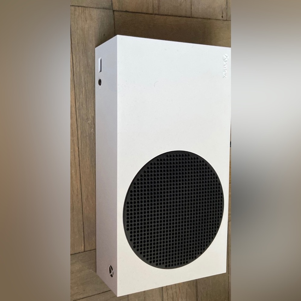 Microsoft Xbox Series S Digital Edition White 500 GB Console